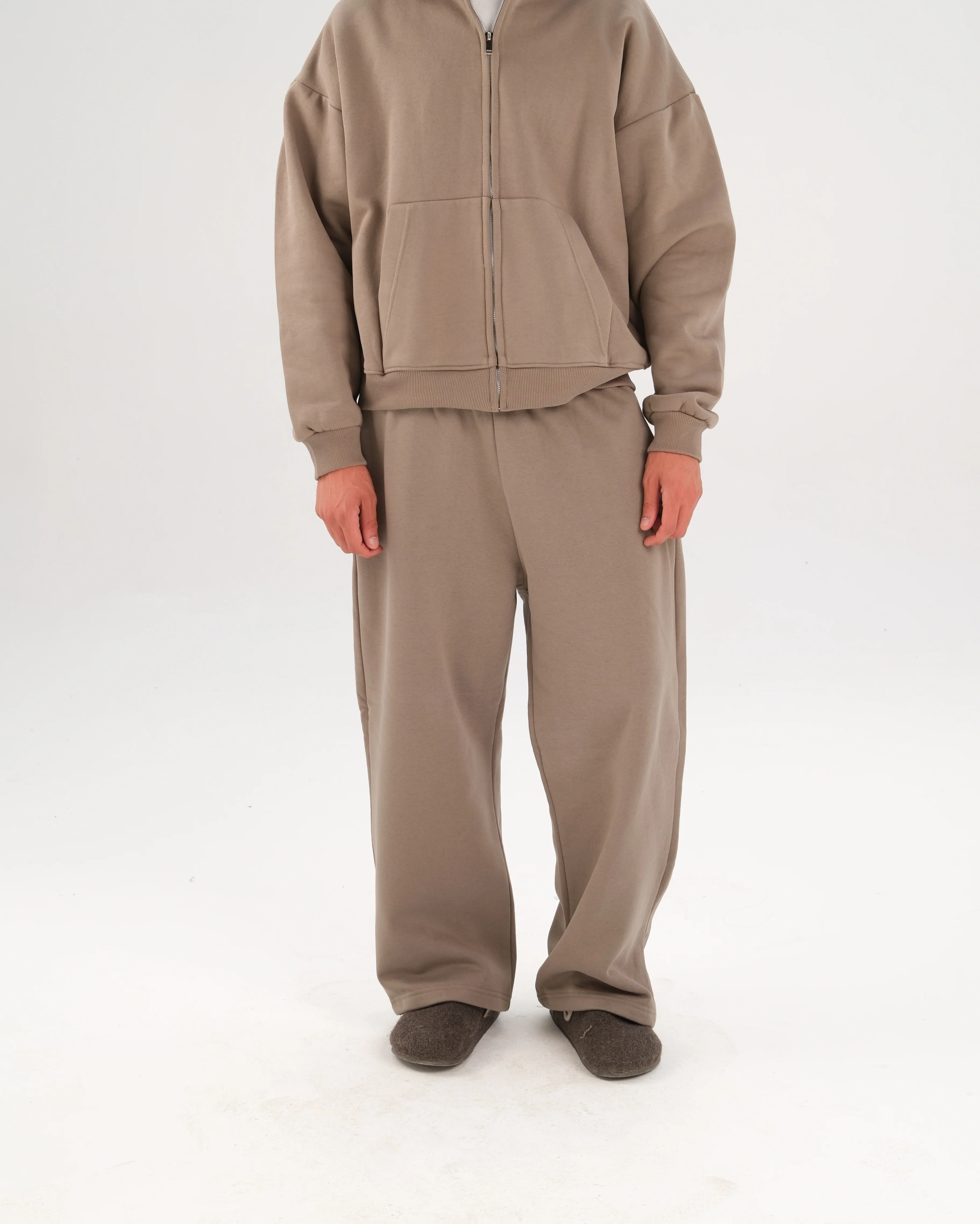 Heavyweight Sweats - Image 22