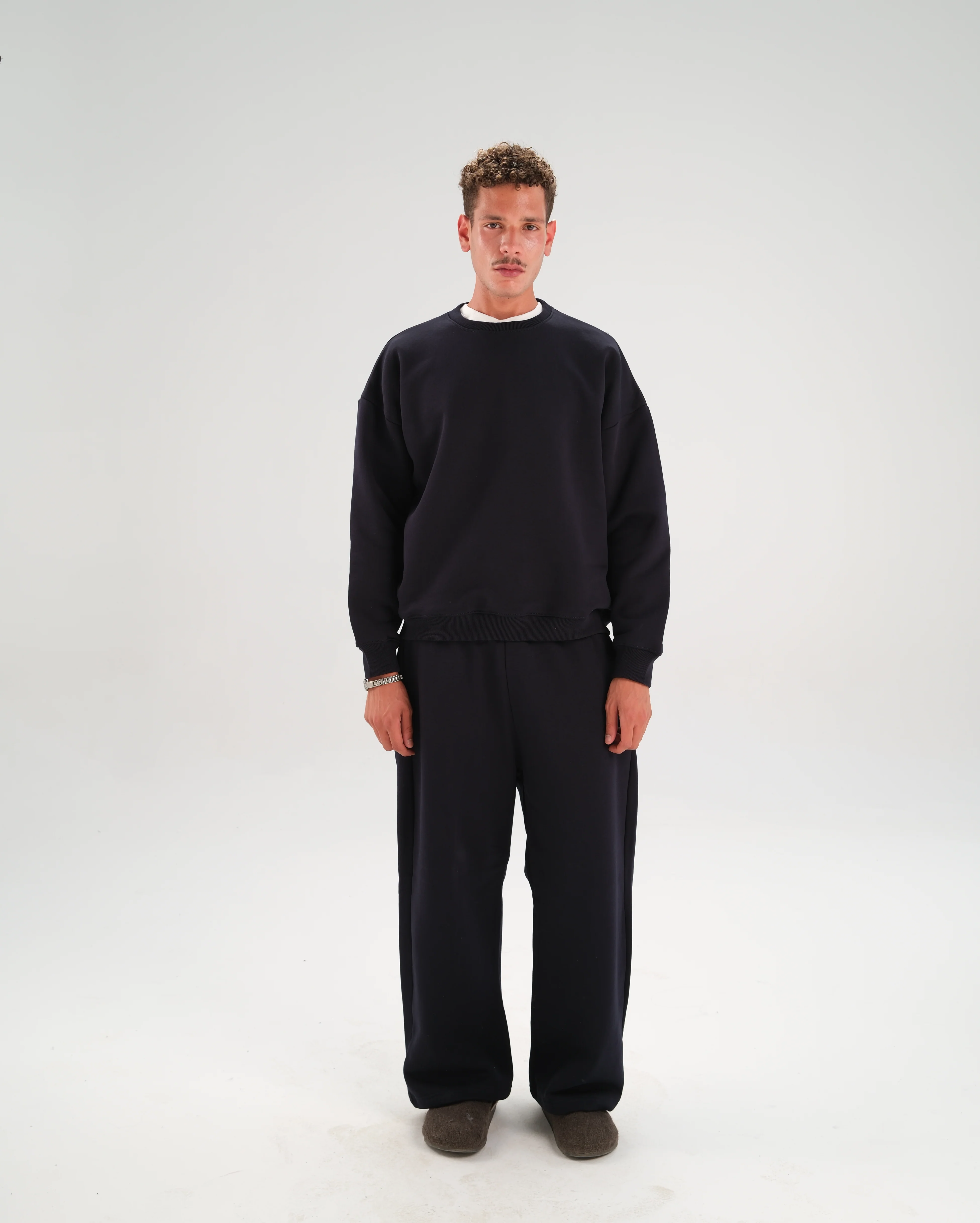 The Heavyweight Crewneck - Image 23