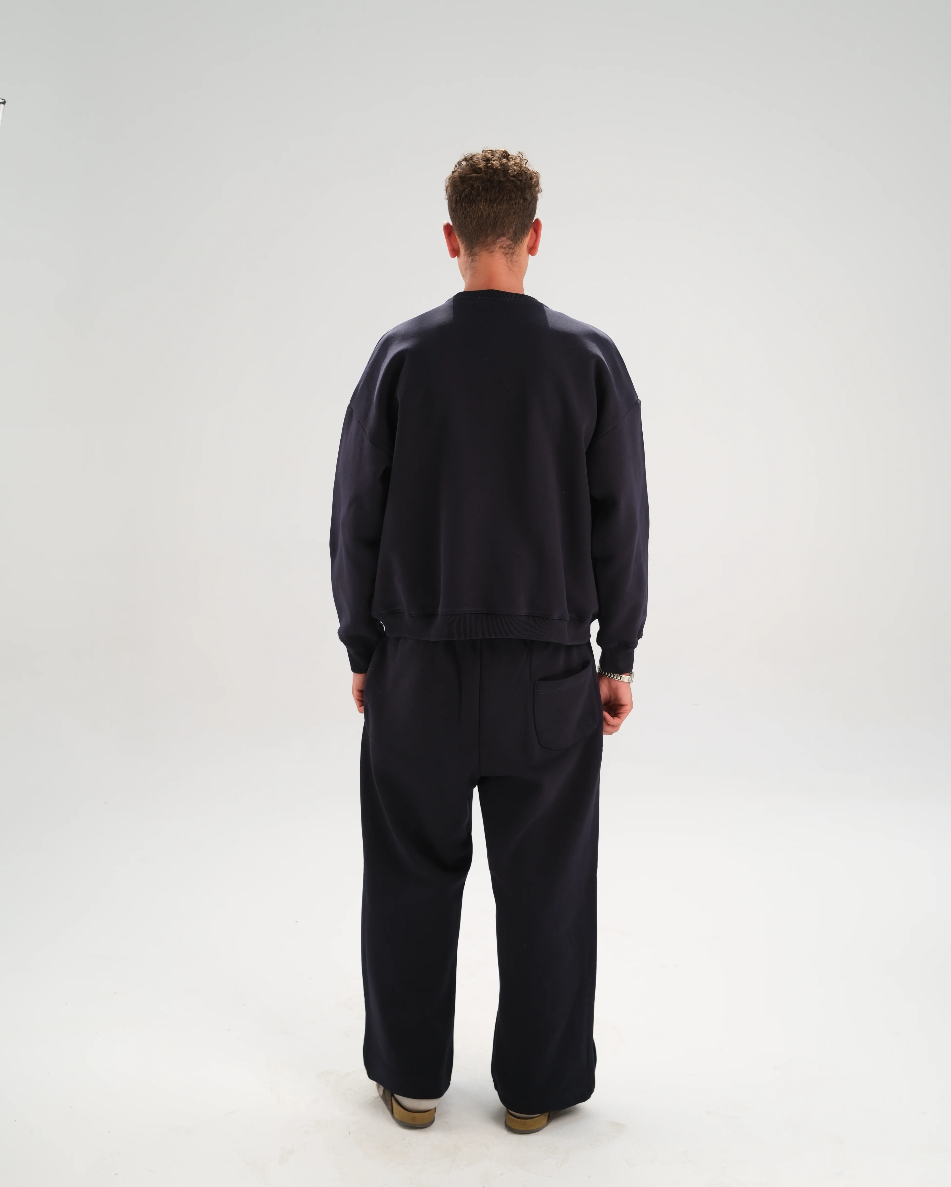 The Heavyweight Crewneck - Image 25