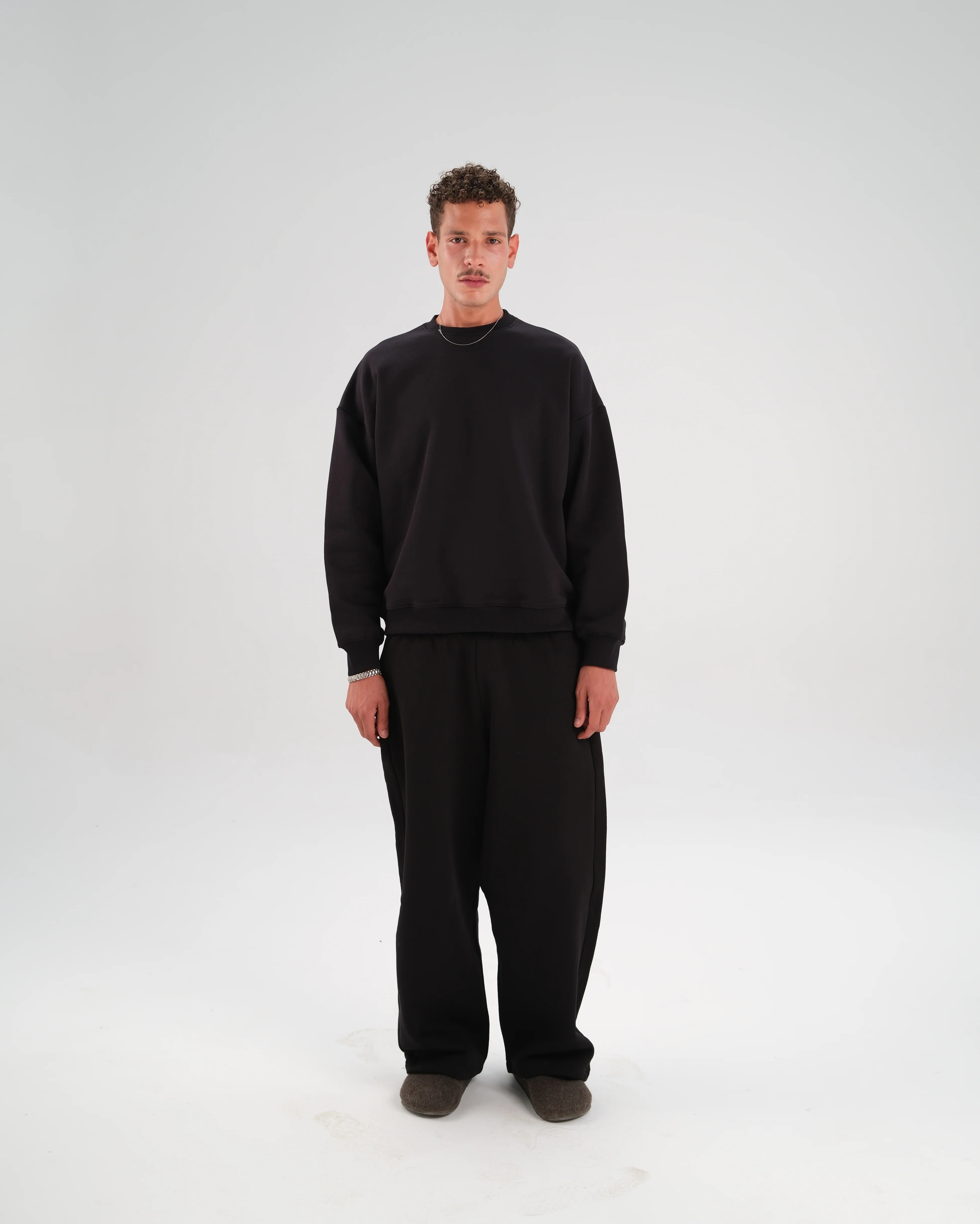 The Heavyweight Crewneck - Image 5