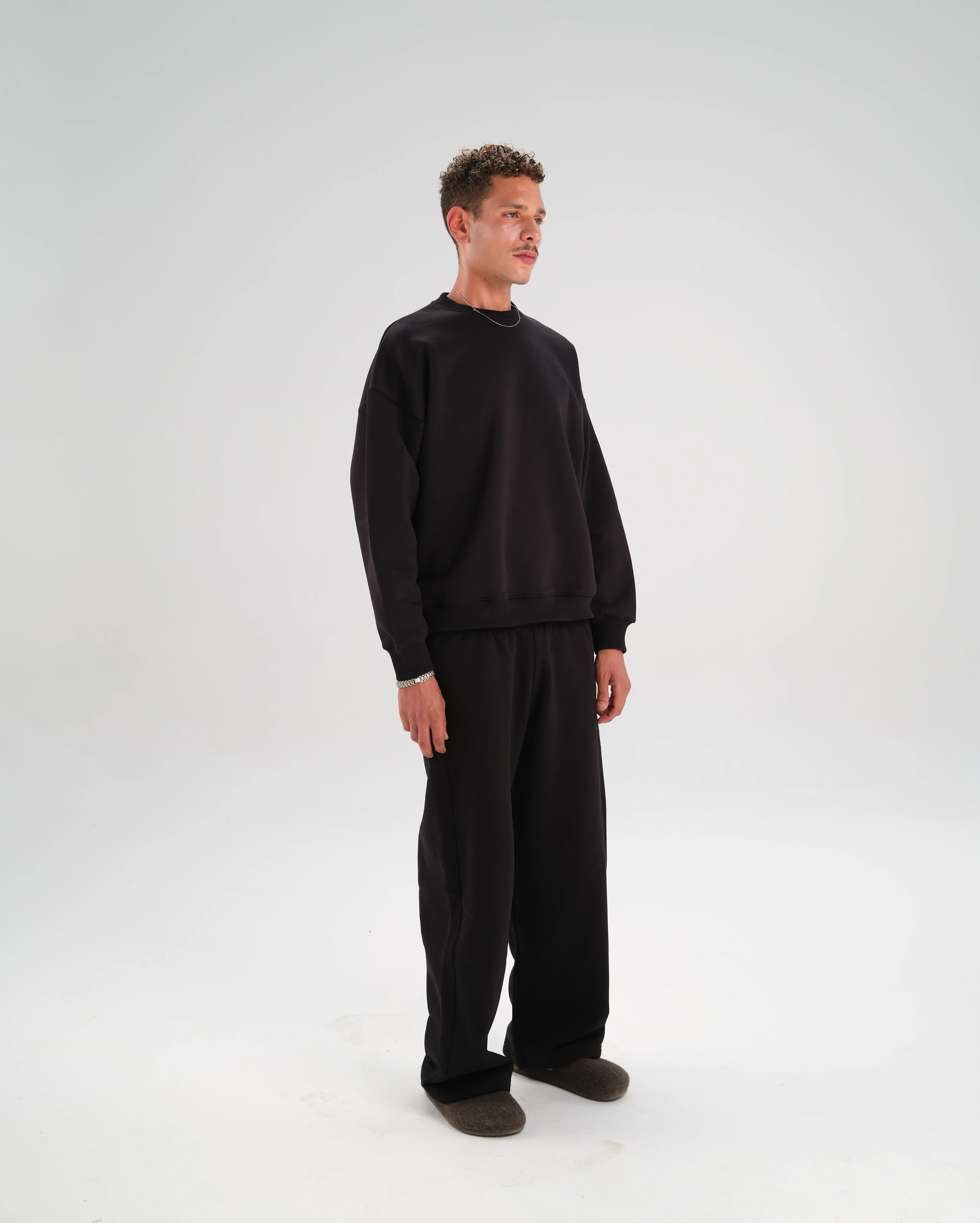 The Heavyweight Crewneck - Image 6