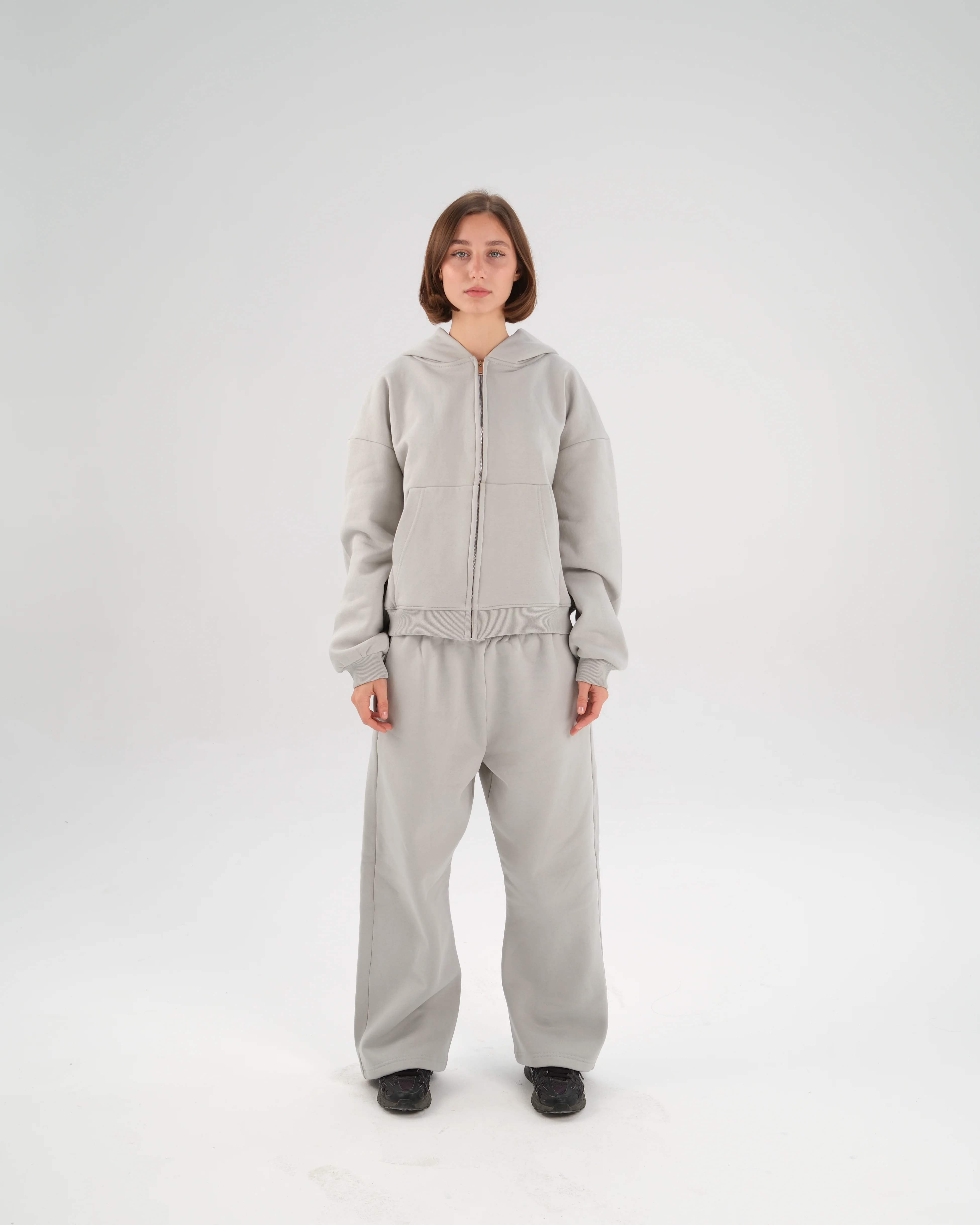 The Heavyweight Zipup - Image 4